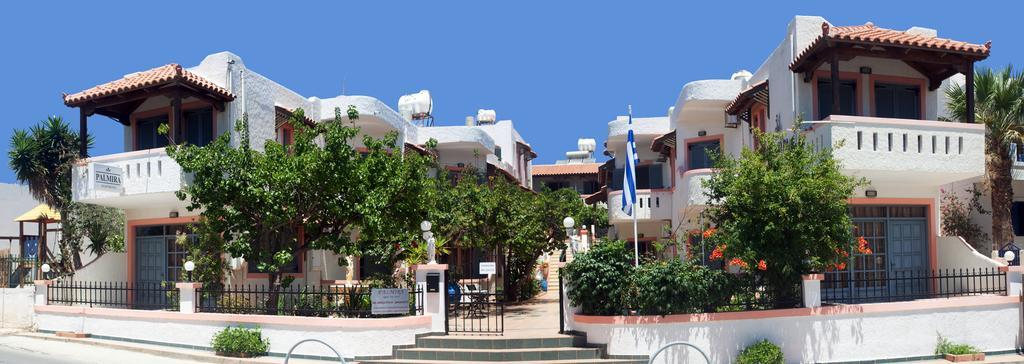 Palmira Apartments Makrýgialos Exteriör bild
